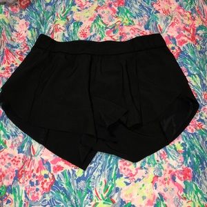 Lululemon shorts - black